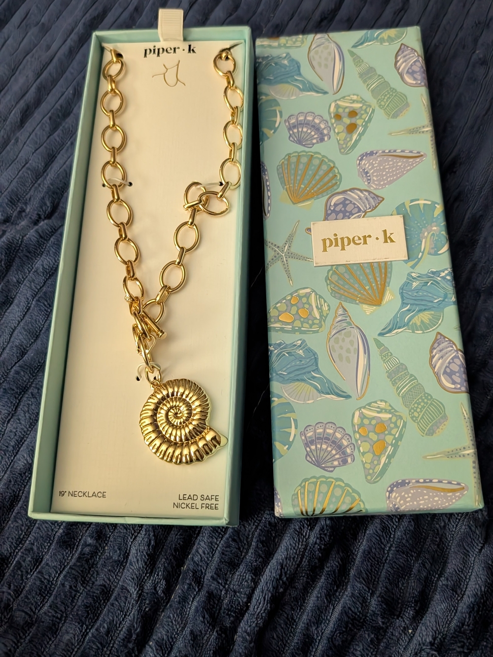 NIB! Stunning Piper K Textured Conch Shell Pendant Gold-Tone 19" Necklace